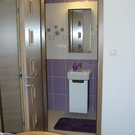 Privat Za Lesikom 3*